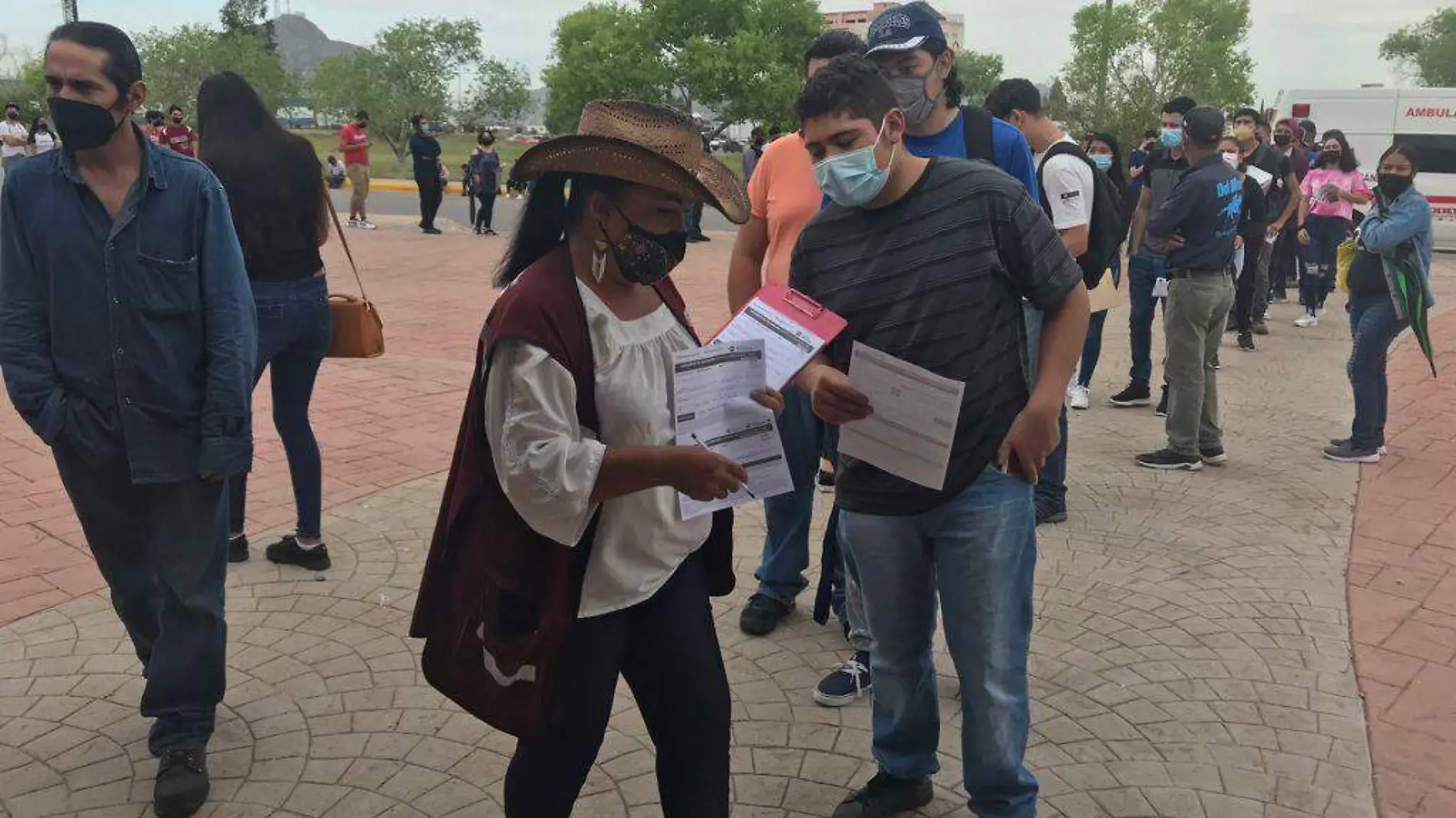 Ingresan a primer día de clases alumbos con horario diferido 4